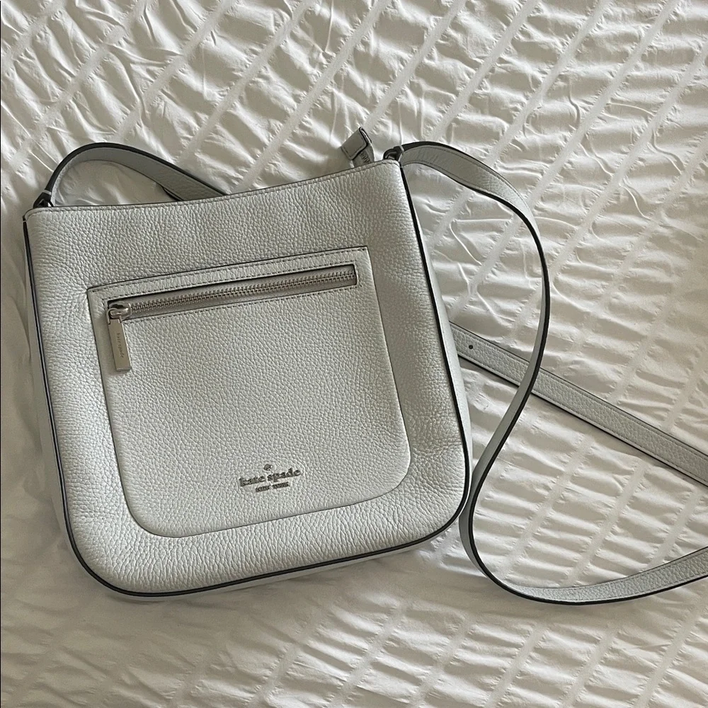 Kate Spade Purse - Picture 1 of 6